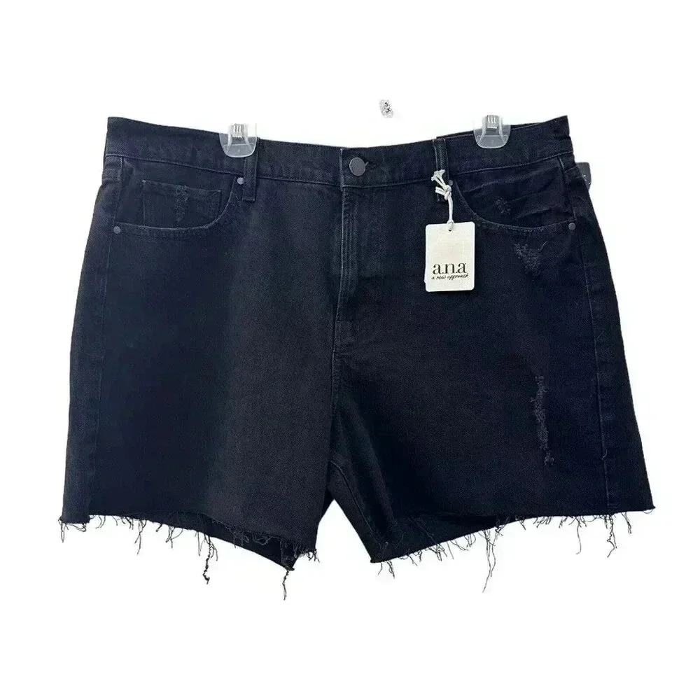 Women's NWT Black‎ Trashed Look Vintage Denim Shorts High Rise Boyfriend Size 16